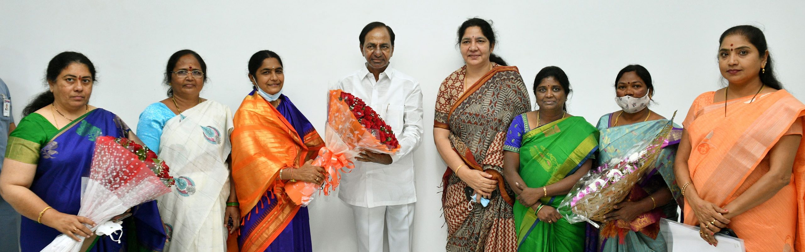 The newly appointed State Women’s Commission met Chief Minister Sri K Chandrashekhar Rao